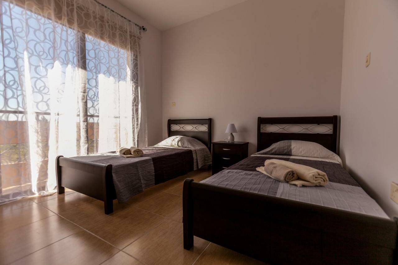 Dafni Villa 19 Paralimni Exterior foto